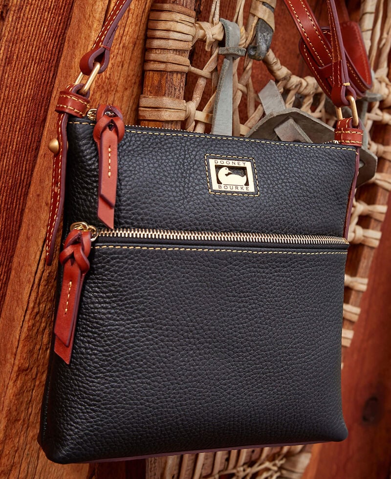 Dooney Dillen Letter Carrier Red ID-DLGo8n7D